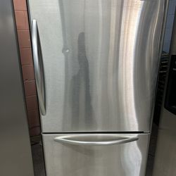Stainless Counter Depth Bottom Freezer Refrigerator 