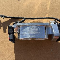 Ford Racing Dual Throttle Body M-9926-J65