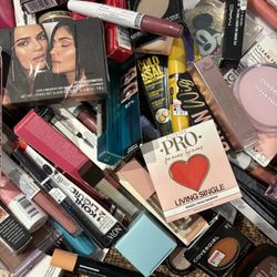 Wholesale makeup