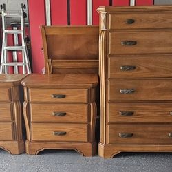 Bed Frame, Wood, Need Paint