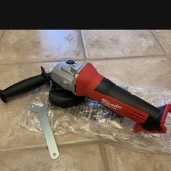 Brand New Milwaukee M18 Grinder, Tool Only