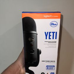 Black Blue Yeti Microphone