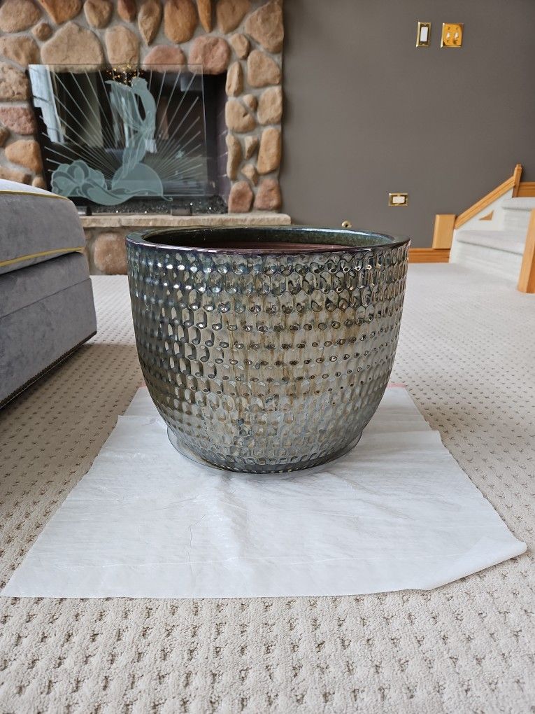 Ceramic Planter With Gold-Bronze Finish