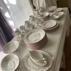 Elegant Rare Vintage English Tableware