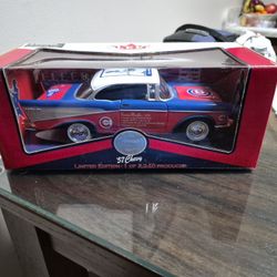 CHICAGO CUBS ERNIE BANKS COLLECTABLE 