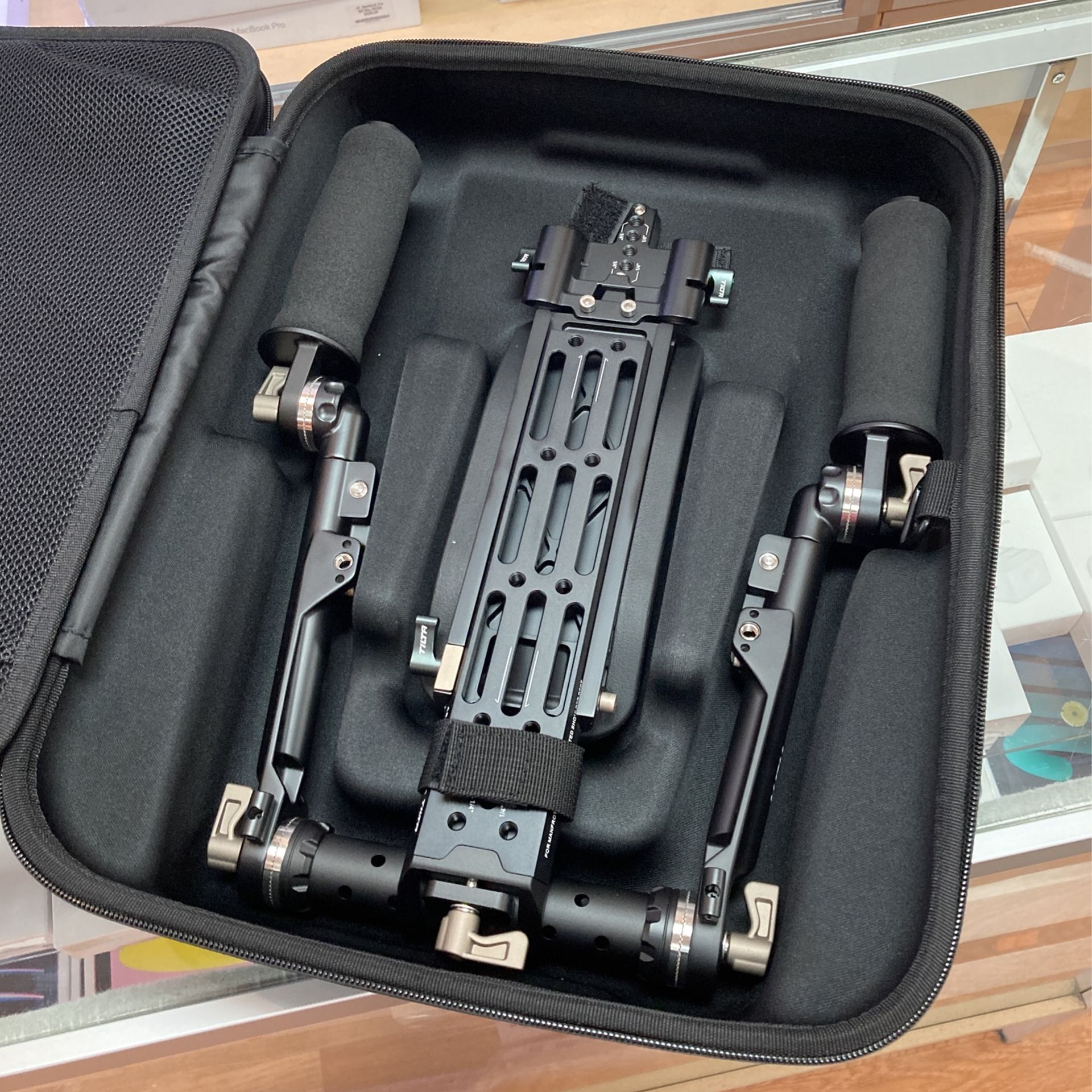 Tilta Lightweight Shoulder Rig Electronics & Media