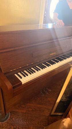 Yamaha Piano