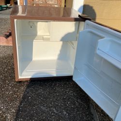 Mini Refrigerator For Sale 