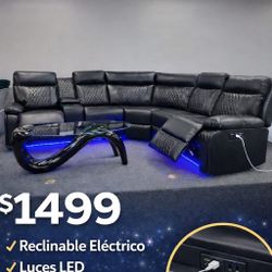 🔥 HERMOSO SOFÁ SECCIONAL CON LUCES LED Incluye cojines decorativos. Disponible en stock ahora para entrega o recogida.