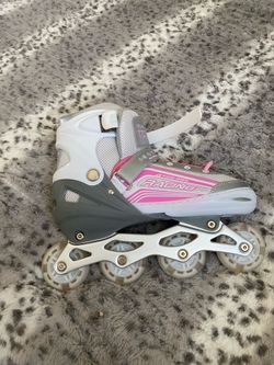 New Kuxuan women’s racing skates