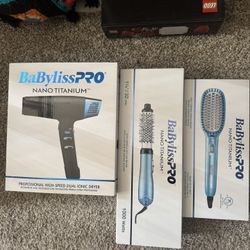 BabylissPro Nano Titanium Limited Edition Black And Blue Professional High-Speed Dual Ionic Dryer + Brushes