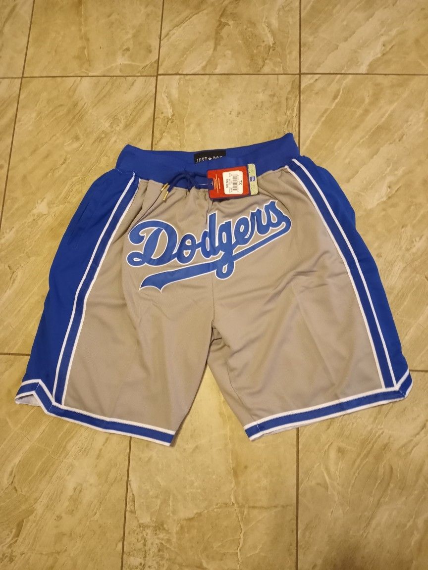 Los Angeles Dodgers Shorts Size: MEDIUM-2XL