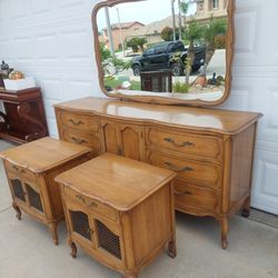 Antique Dresser Set