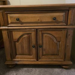 Cabinet - Nightstand
