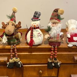 4 Christmas/Holiday Decorative Pieces