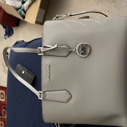 3 Piece Micheal Kors Purse Used For A Week
