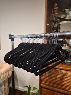 Set of 30 Black Velvet Hangers