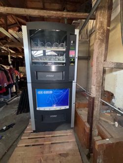 Vending Machine w/ duel snack and beverage