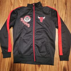 Bulls Full Zip Warm-Up Jacket Size L 