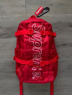 Red fw18 supreme backpack