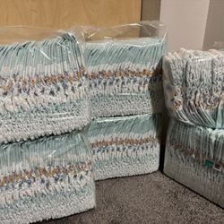 Size 6 Pampers - 202 Diapers