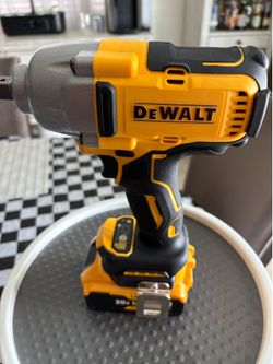 Dewalt impact new with the battery