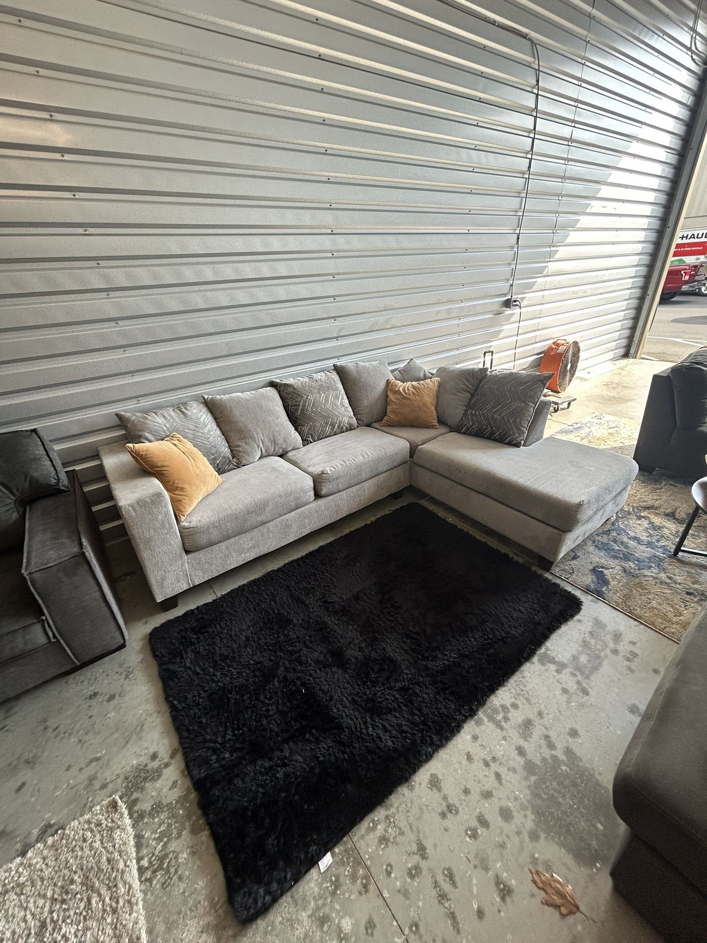 Sectional Sofa/ Couch DELIVERY AVAILABLE