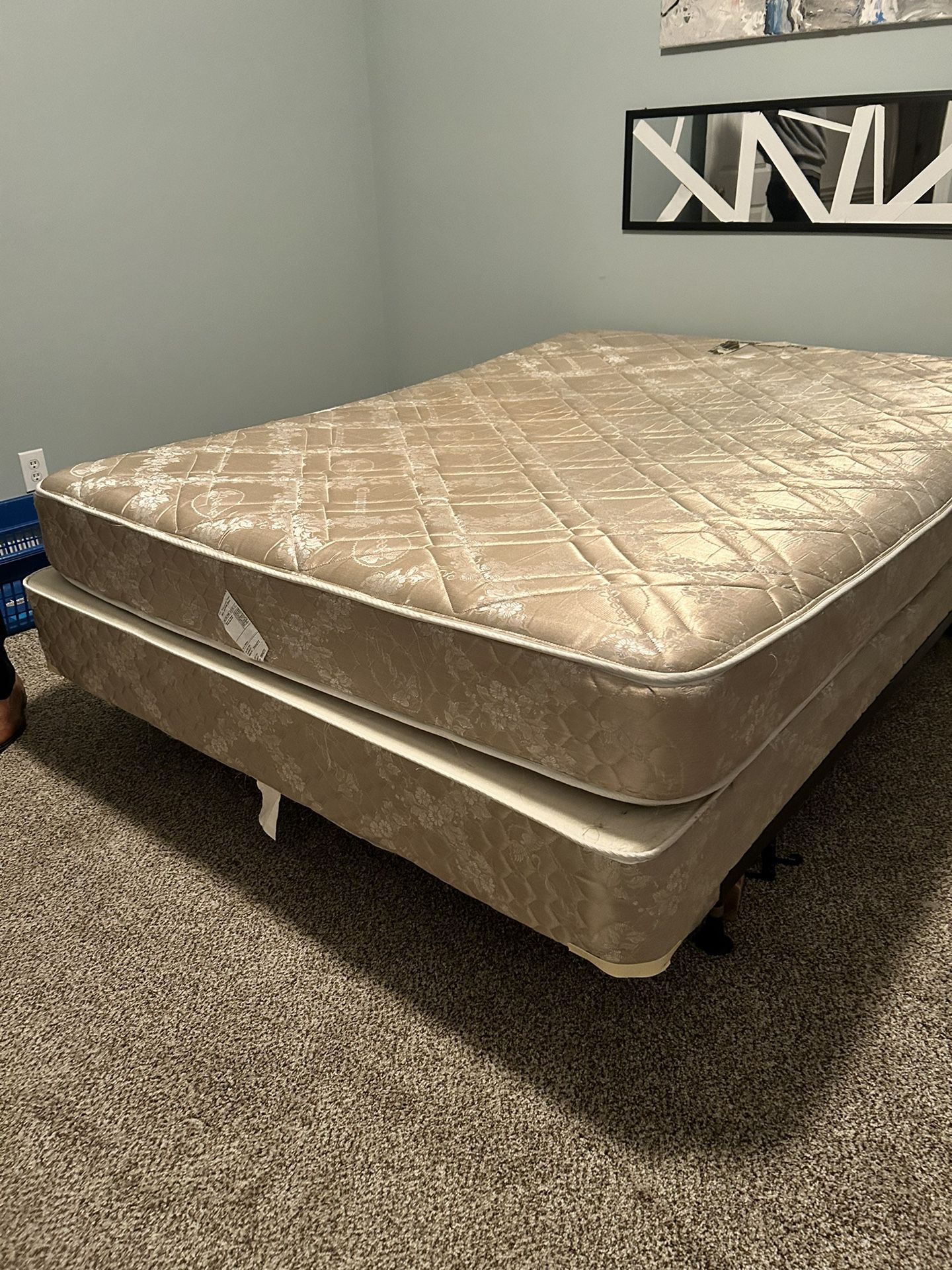 Full Size Bed For $250