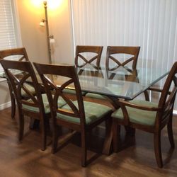 Glass Dining Room Table & Six Chairs