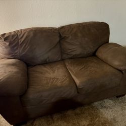 Like New Loveseat!