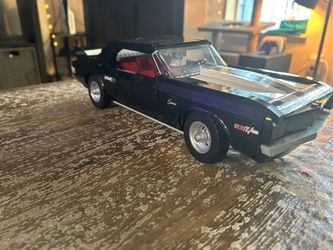 LEGO Icons Chevrolet Camaro Z28 10304, Customizable Classic Car Replica Model