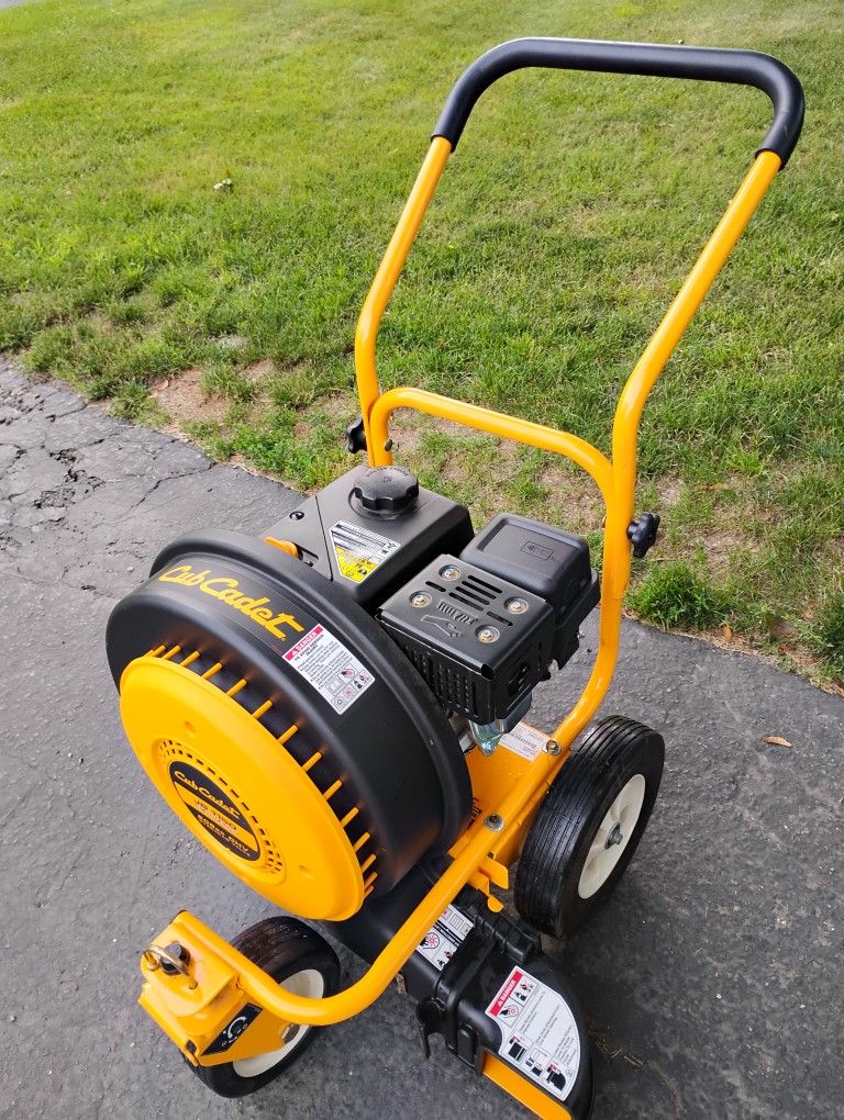 Cub Cadet leaf blower CS1150