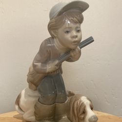 Vintage LLADRO Hunting Boy With Shotgun and Dog #4971 Retired Mint Condition