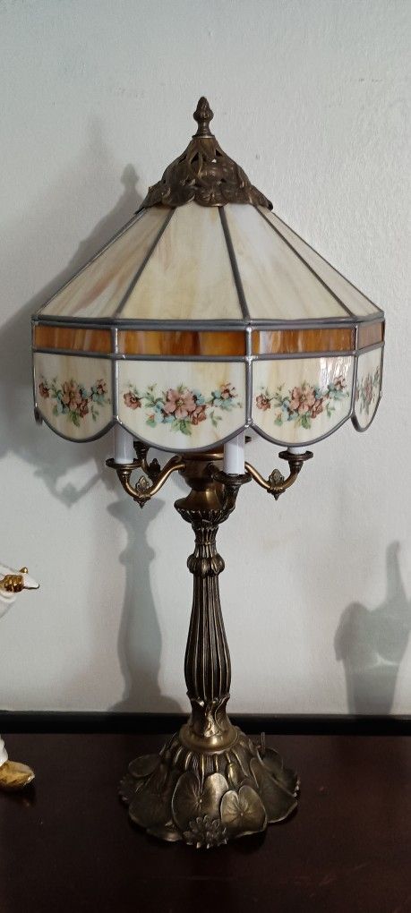 Tiffany Design Type Vintage Lamp