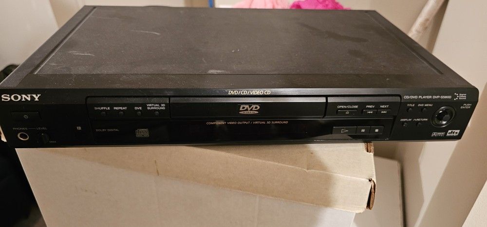 Sony DVP-S560D DVD Player