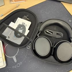 Sennheiser Momentum 4