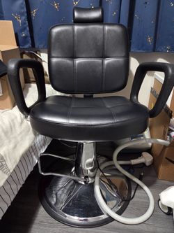 Black Hydraulic Barber/medspa Chair