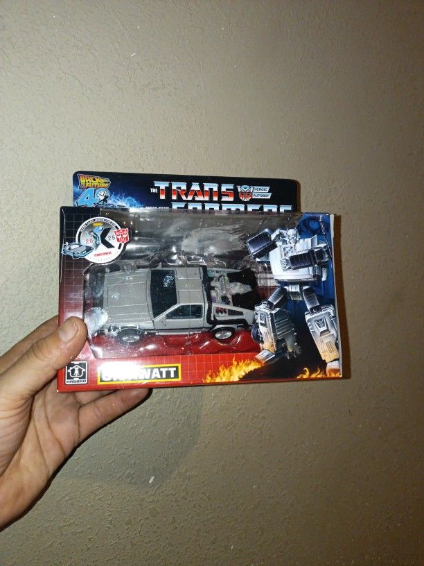 Transformers Gigawatt 40 Anniversary Figure Back To The Future