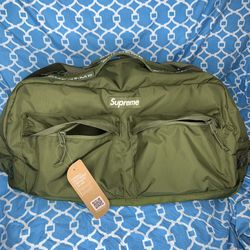 Supreme olive duffle bag big green carry on large haul tote bag cordura  army new for Sale in Atlanta, GA - OfferUp