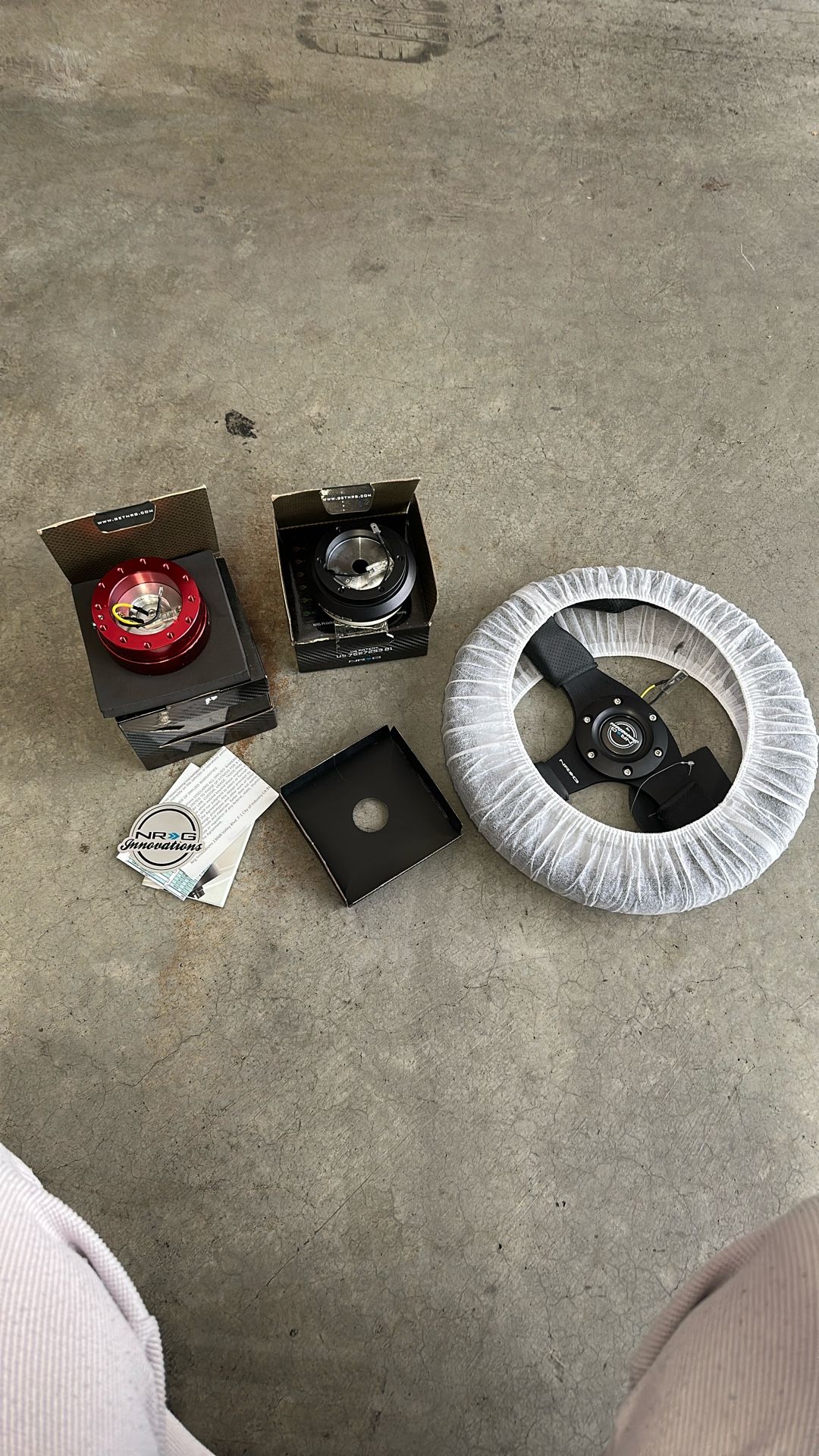 NRG INNOVATIONS Steering Wheel Detachable.