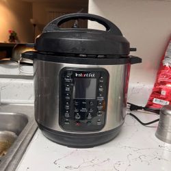 Instant Pot 6qt 9 In 1 Multi-Cooker - Works Great