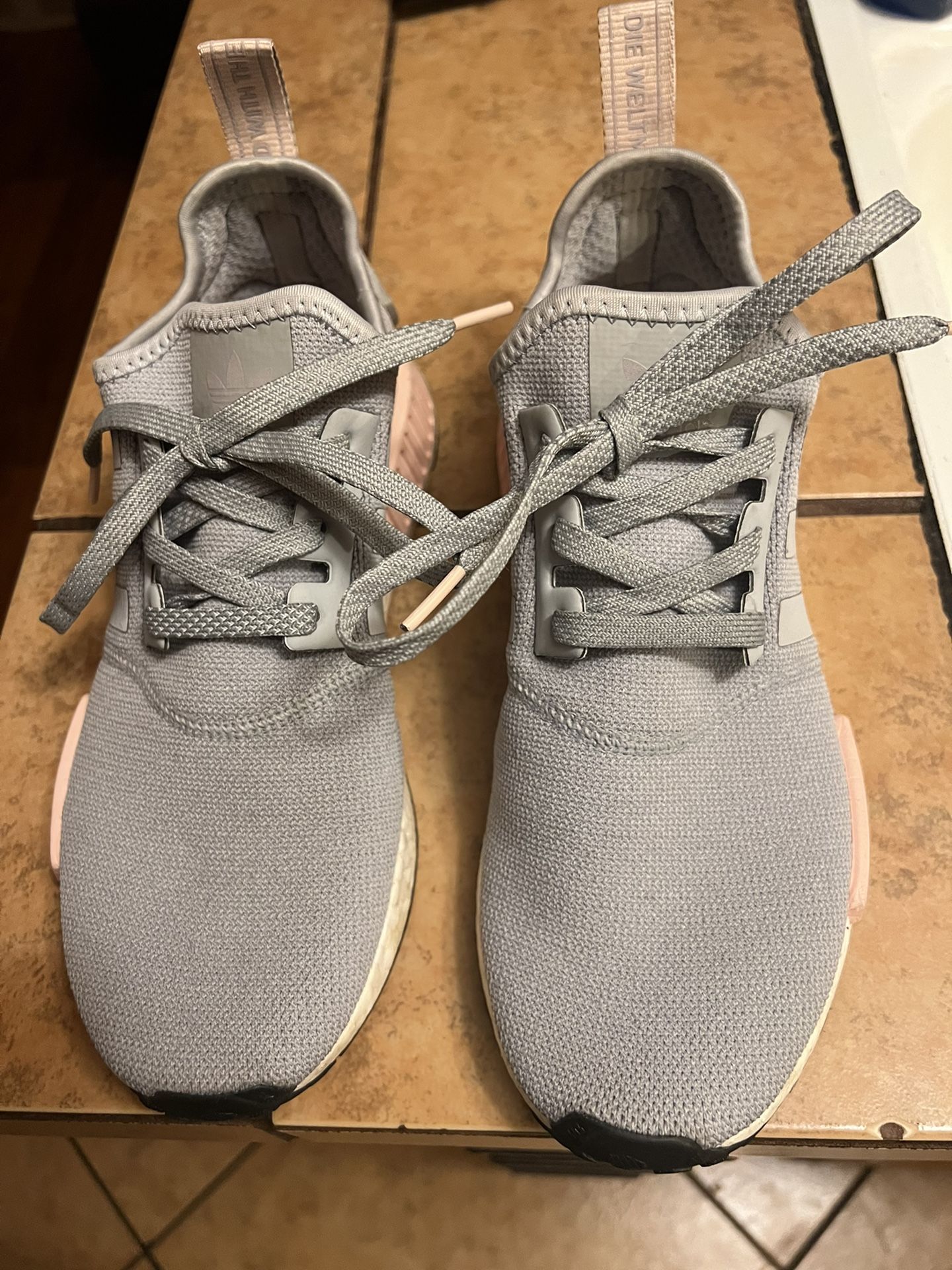 adidas NMD R1 clear onix vapour  pink