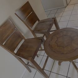 Table With Chairs 