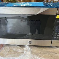 GE Microwave Oven 0.7 Cu Ft, 700 Watts JES1072SHSS Auto Time Defrost Stainless NEW