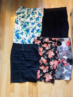 Women’s Skirts Size S