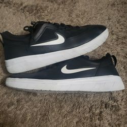 Men's Nike SB Nyjah Size 9.5 