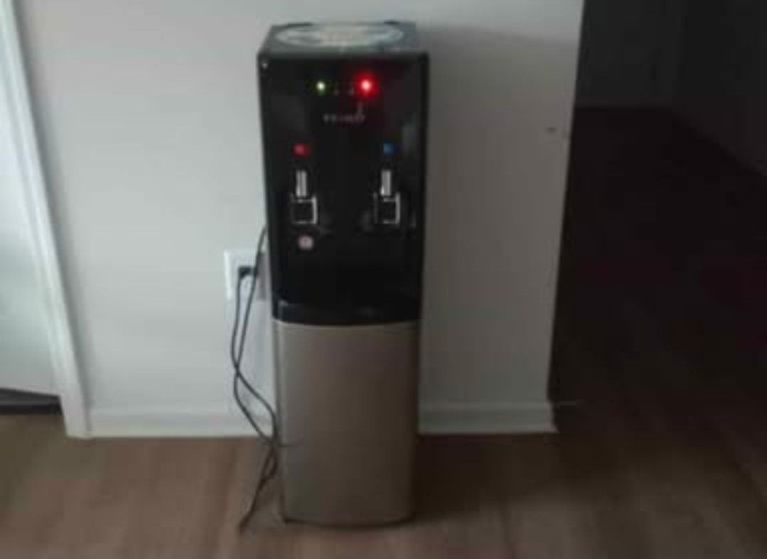 LIKE NEW PRIMO WATER 💧 DISPENSER & JUG'S