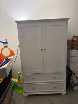 Kids Armoire