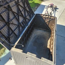 Large Pool / Patio Box