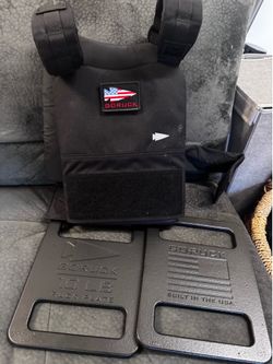 GORUCK Ruck Plate Carrier + (2) 10 lb USA-Made Plates – Like New